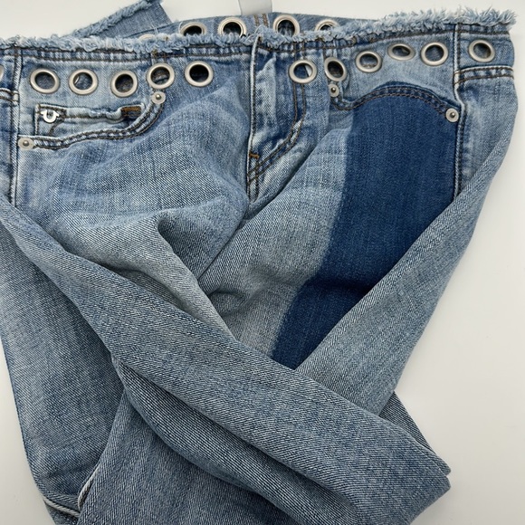 True Religion Y2K Super Low Rise Stovepipe Deconstructed Crop Jeans Size 27 - Picture 13 of 13
